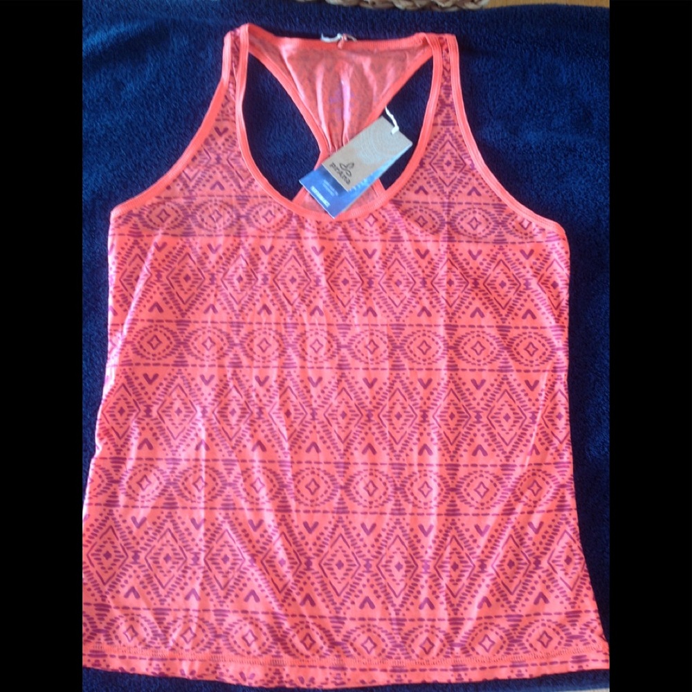 Performance tank